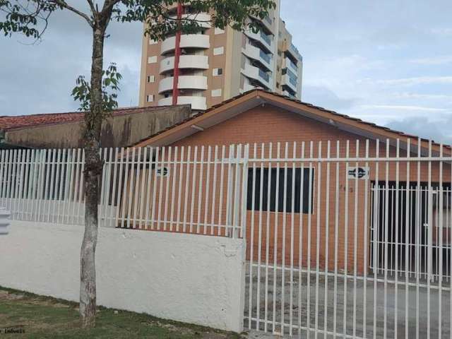 Casa para Venda em Guaratuba, CENTRO, 2 dormitórios, 2 banheiros, 1 vaga