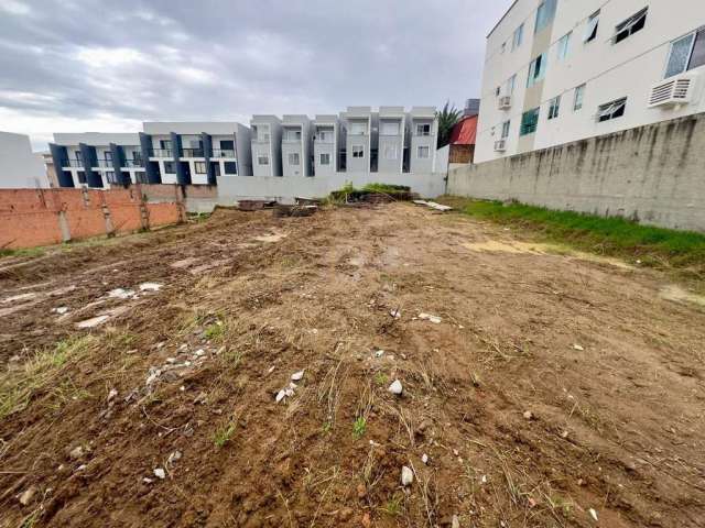 Terreno à venda em São José-SC, bairro Areias, 360m² de área. Aproveite essa oportunidade!