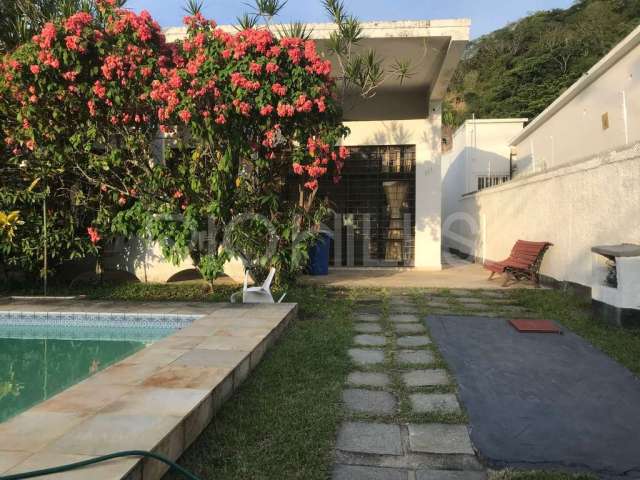 Casa à venda no bairro São Francisco - Niterói/RJ