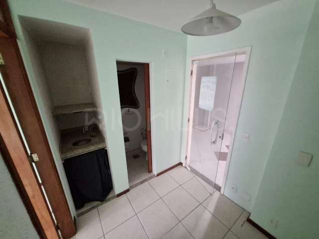 Sala Comercial de 30m², com 1 vaga, à venda em São Francisco, Niterói/RJ