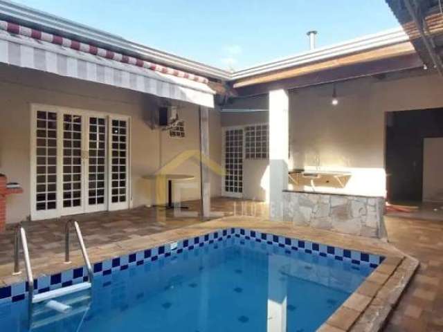 Casa  com piscina - alto do cafezal