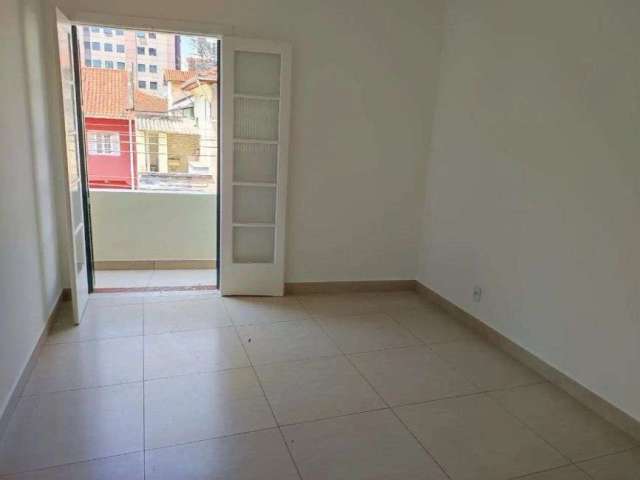 Apartamento sem vaga de garagem, com 110 metros, para aluguel em Perdizes, São Paulo/SP