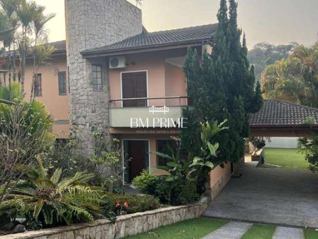 Casa Locação Cond Jd Santa Rosa com edícula, piscina e área gourmet R$ 9.000