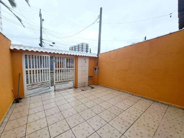 Casa para Venda em Mongaguá, Bairro Santa Eugênia, 3 dormitórios, 1 suíte, 2 vagas