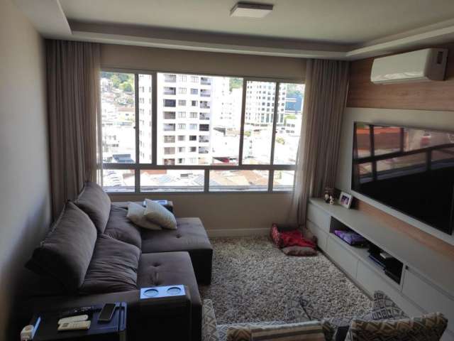 Lindo apartamento 100% reformado, 3 dormitórios + dependência, 2 banheiros - centro florianópolis