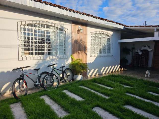 Linda Casa no Conjunto Jardim de Versalles no Planalto