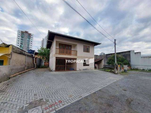 Casa com 4 dormitórios, 604 m² - venda por R$ 800.000,00 ou aluguel por R$ 3.262,00 - Velha - Blumenau/SC