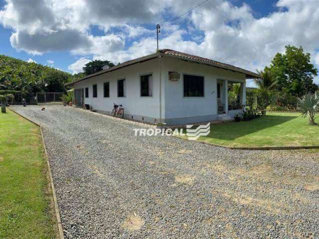 Sítio com 3 dormitórios, contendo também água de poço à venda, 44330 m² por R$ 800.000 - Encano Do Norte - Indaial/SC