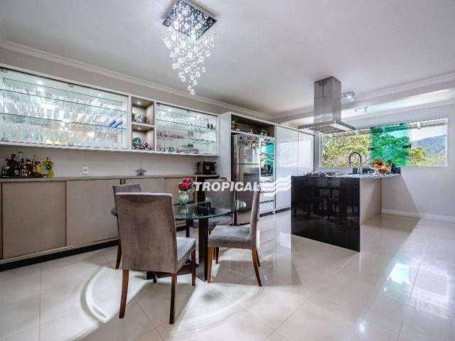 Casa com 4 dormitórios à venda, 550 m² por R$ 1.690.000,00 - Velha - Blumenau/SC