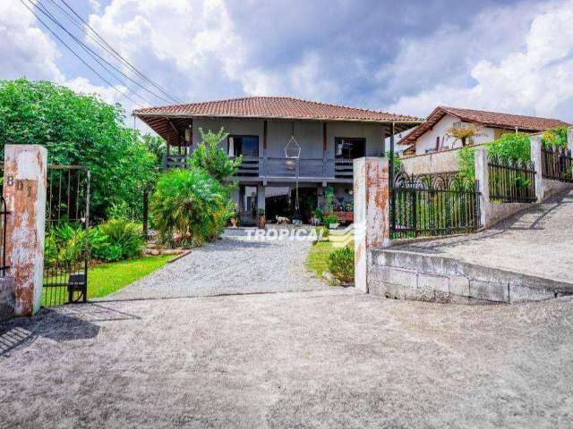 Casa com 4 dormitórios à venda, 250 m² por R$ 742.000,00 - Itoupava Central - Blumenau/SC