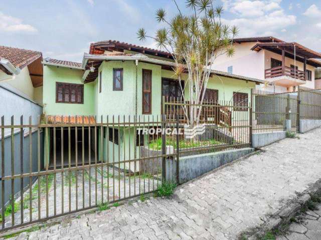 Casa com 3 dormitórios à venda, 200 m² por R$ 690.000,00 - Velha - Blumenau/SC