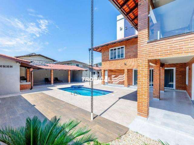 Casa com 5 dormitórios à venda, 420 m² por R$ 2.500.000,00 - Garcia - Blumenau/SC