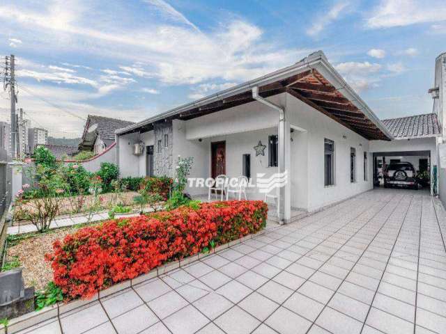 Casa com 4 dormitórios à venda, 114 m² por R$ 1.100.000,00 - Escola Agrícola - Blumenau/SC