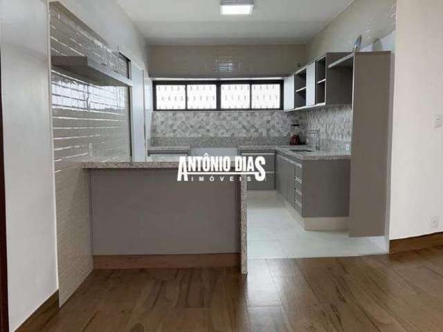 Casa com 4 quartos à venda por R$ 750.000,00 - Santa Maria - Juiz de Fora/MG