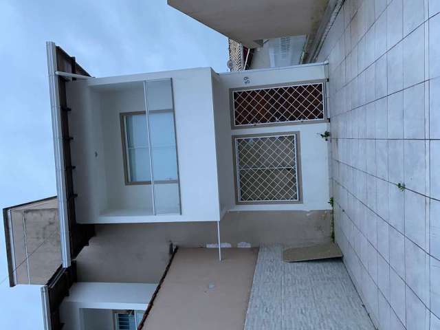 Casa com 2 Quarto(s) e 2 banheiro(s) para Alugar, 115 m² por R$ 3900 / Mês