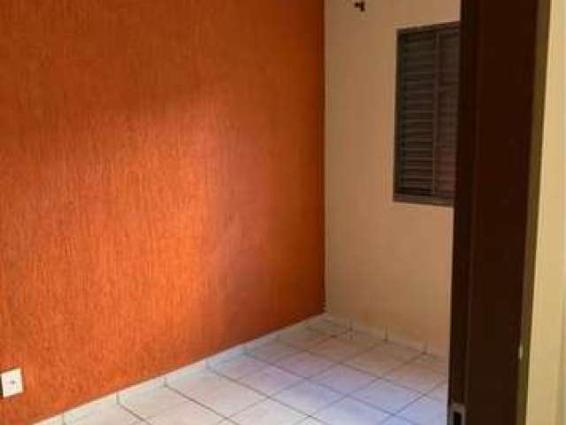 Apartamento com 3 Quarto(s) e 1 banheiro(s) para Alugar, 69 m² por R$ 1240 / Mês