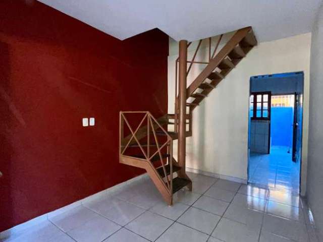 Casa com 2 Quarto(s) e 2 banheiro(s) para Alugar, 70 m² por R$ 1400 / Mês