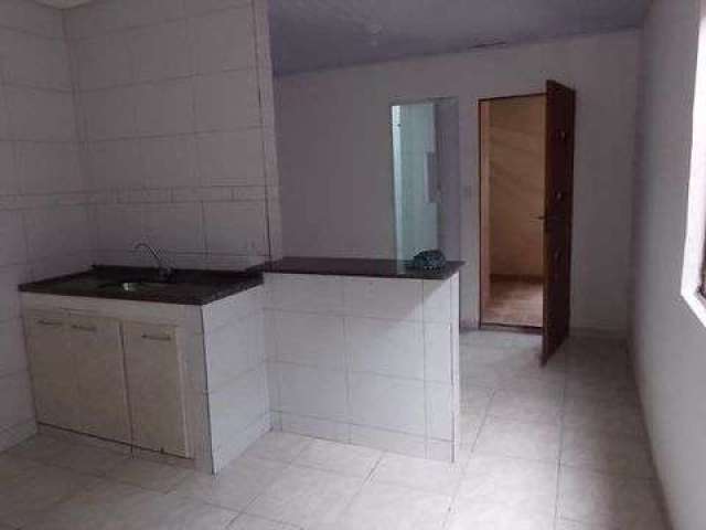 Casa com 1 Quarto(s) e 1 banheiro(s) para Alugar, 50 m² por R$ 950 / Mês