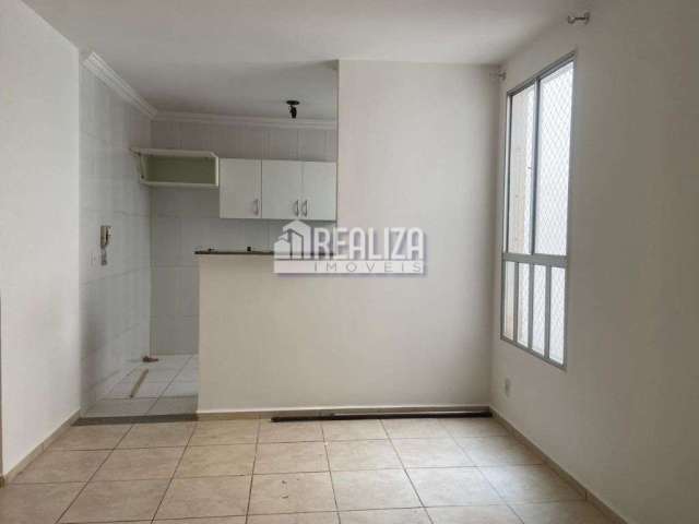 Apartamento com 2 Quarto(s) e 1 banheiro(s) para Alugar, 50 m² por R$ 1236 / Mês