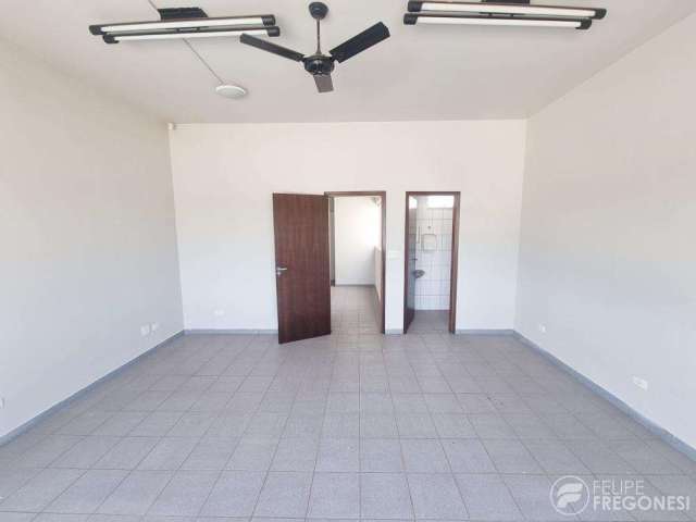 Apartamento com 1 Quarto(s) e 1 banheiro(s) para Alugar, 200.00 m² por R$ 2500 / Mês