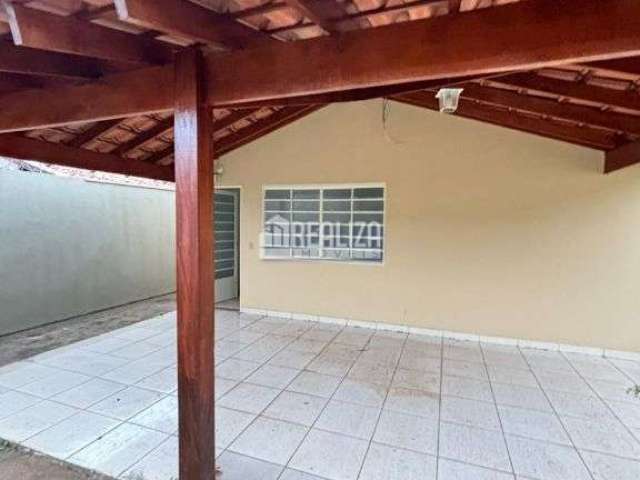 Casa com 2 Quarto(s) e 1 banheiro(s) para Alugar, 81 m² por R$ 1334 / Mês