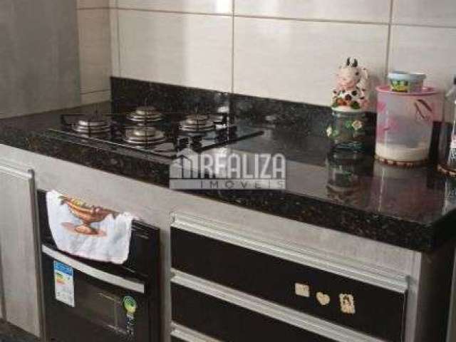 Apartamento com 2 Quarto(s) e 1 banheiro(s) para Alugar, 50 m² por R$ 1978 / Mês