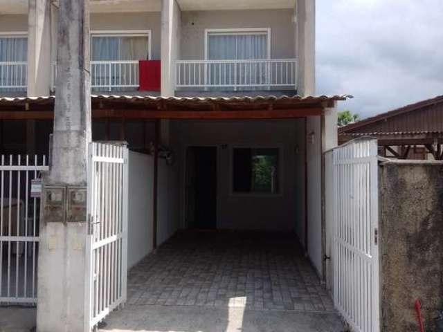 Casa com 2 Quarto(s) e 2 banheiro(s) para Alugar, 59 m² por R$ 1550 / Mês