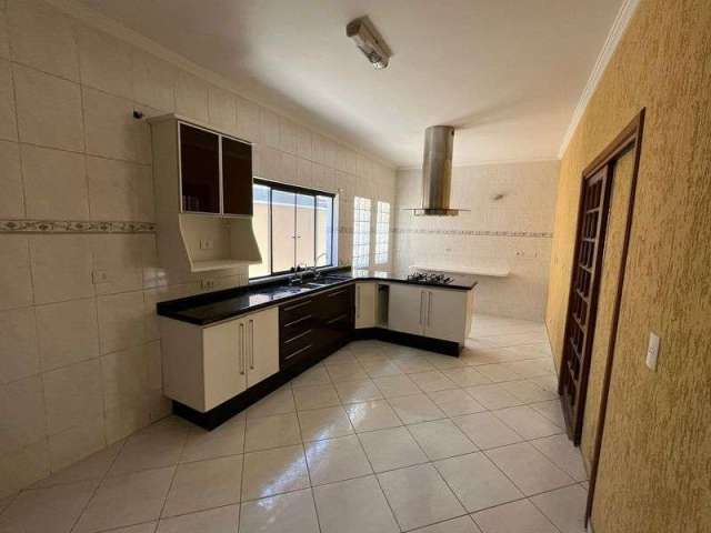 Apartamento com 4 Quarto(s) e 4 banheiro(s) para Alugar, 311 m² por R$ 5500 / Mês