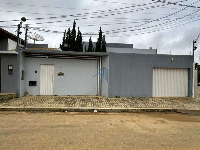 Casa com 3 quartos à venda na José Augusto Andrade, 18, Candeias, Vitória da Conquista por R$ 890.000