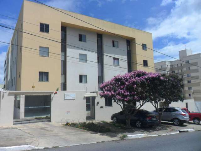 Apartamento com 3 quartos para alugar na Luís Eduardo Magalhães, 940, Candeias, Vitória da Conquista por R$ 1.000