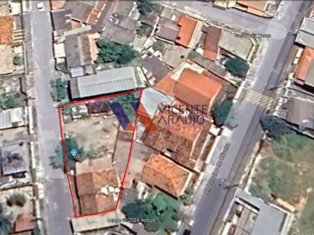 Lote de 595m² com 35m de Frente - Ideal para Investimento em Casas Geminadas ou Torre