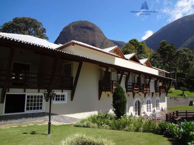 Casa à Venda em Araras, Petrópolis/RJ