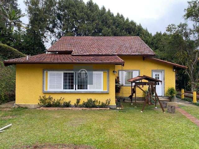 Casa Padrão para Venda em Golfe Teresópolis-RJ