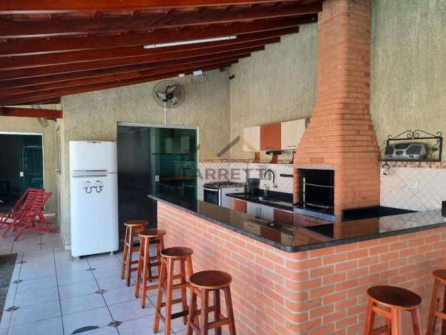 Casa Edícula de 320 m&#178; com 2 quartos e piscina no Bairro São Jorge, R$ 610.000.00