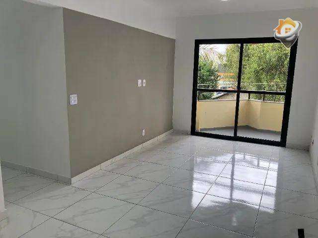 Apartamento Santa Teresinha 3 dormitórios sendo 1 suíte, sacada, 1 vaga e opções de lazer.