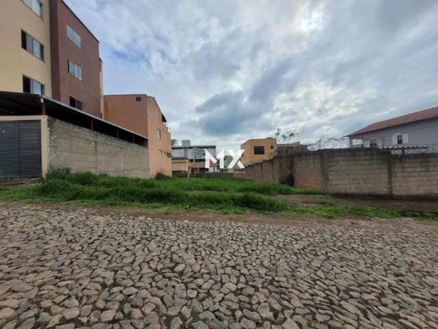 Lote 300 m², á venda excelente topográfia