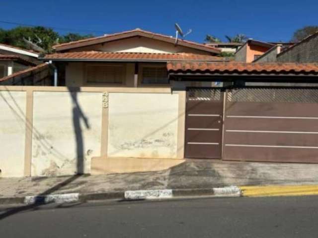 Casa - Serra Negra-SP - Rua Roberto Gambetta, 448 - Colina dos Ipês