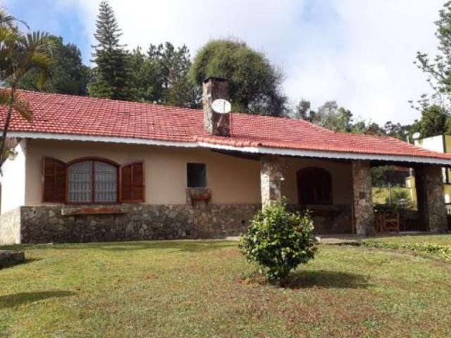 Casas em Área de 1.010 m² - Lot. Villas de Monte Verde ll - Camanducaia - MG