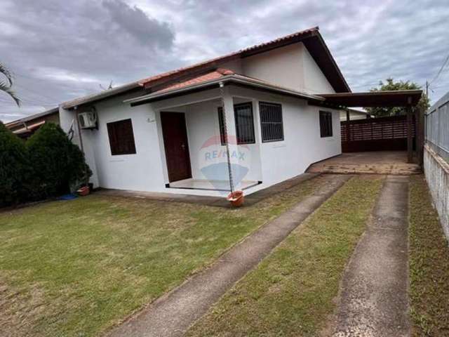 Casa 55m² - R$ 190.000 - Coloninha