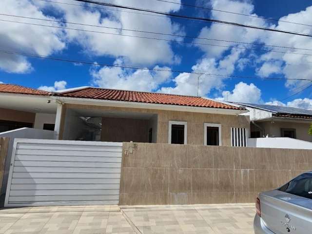 Disponivel para venda casa em condominio