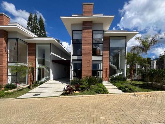 Casa alto padrão com  4 quartos , Tijuca - Teresopolis - RJ