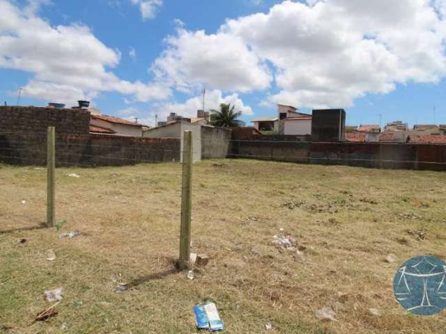 Terreno à venda na Jatoba, 229, Nova Parnamirim, Parnamirim por R$ 590.000