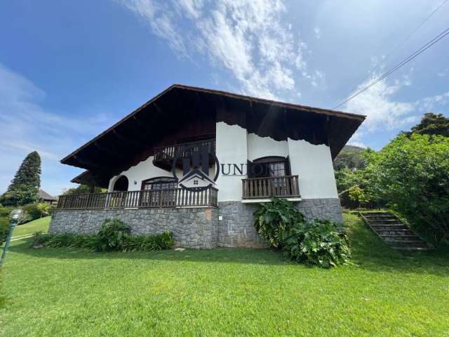 Casa à venda no bairro Iucas - Teresópolis/RJ