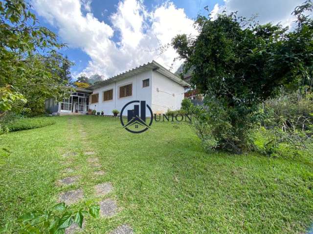 Casa à venda no bairro Granja Guarani - Teresópolis/RJ