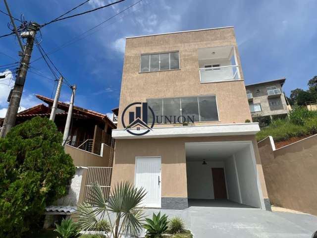 Casa à venda no bairro Albuquerque - Teresópolis/RJ