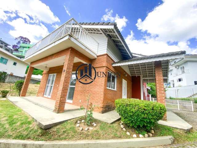 Casa à venda no bairro Tijuca - Teresópolis/RJ