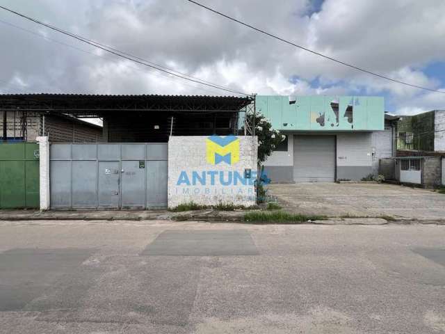 Galpão / Barracão à venda com aproximadamente 745m², Imbiribeira, Recife, PE