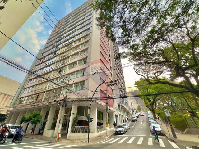 Apartamento 3 quartos, suite, elevador e vaga de garagem, esquina da Rua Halfeld no Centro de Juiz de Fora