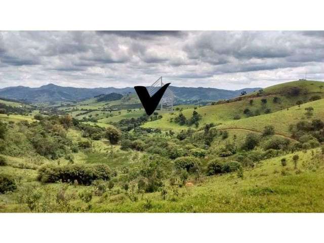 Ampla fazenda em águas de lindoia