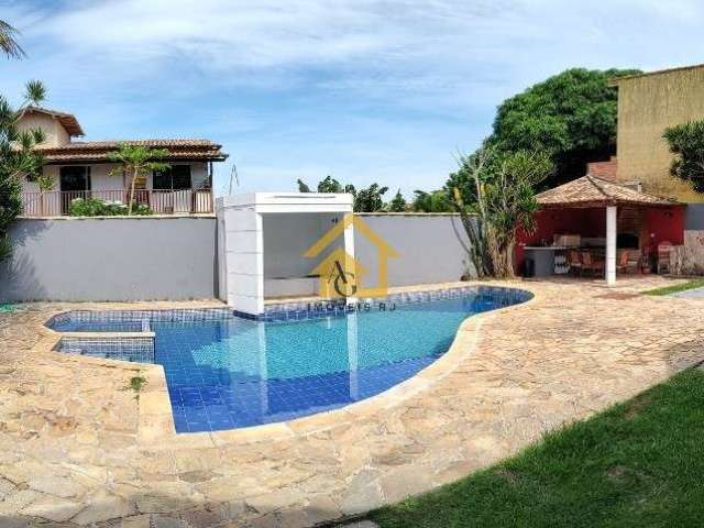 Casa duplex à venda ou aluguel em Búzios: 80m², 2 quartos, varanda | Bairro da Rasa | Próximo às praias | Agende visita: 21 98065-0375